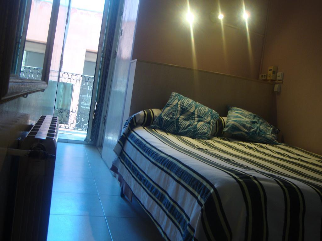 Hostel Turisol バルセロナ 部屋 写真