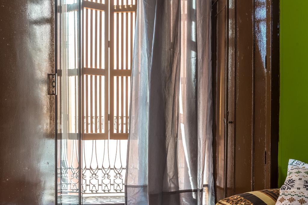 Hostel Turisol バルセロナ エクステリア 写真